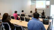 28/04/2015 Taller Etiquetatge d'aliments, llegint la lletra petita, a crrec de Leticia Lozano 