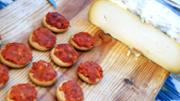 30/04/2015 Degustaci de productes al Mercat Ecolgic a la UIB, a crrec de  l'Associaci Mercat Ecolgic