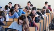 II Olimpiada de Filosofa. Mallorca: aula 1 del edificio Ramon Llull, campus universitario, Palma