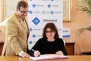 14/03/2017 Presa de possessi: Catalina Estela Barcel, PAS de l'escala d'auxiliars de biblioteca, subgrup C1, de cossos especfics de biblioteca i arxiu, pel torn de promoci interna