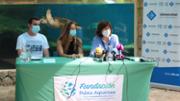 Antoni Sureda, Antnia Solomando, de la UIB, i Gloria Fernndez, de la Fundaci Palma Aquarium. Foto: UIB