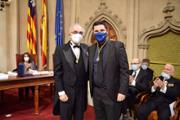 Miquel Bennasar recull la medalla com a Acadmic corresponent nacional per elecci - Foto: COIBA