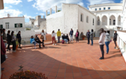 L'alumna Nria Puigrs Carrin ha llegit el manifest del dia de la dona a la Seu Universitria de Menorca