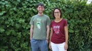Els investigadors Antoni Josep Far i Joana Cursach, del grup de recerca PLANTMED. Foto: UIB