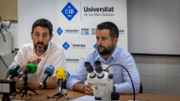Roda informativa: Miguel ngel Miranda i Carlos Barcel, del grup de recerca en Zoologia Aplicada i de la Conservaci de la UIB - FOTO: A.Costa/UIB