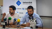 Roda informativa: Miguel ngel Miranda i Carlos Barcel, del grup de recerca en Zoologia Aplicada i de la Conservaci de la UIB - FOTO: A.Costa/UIB