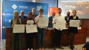 Els alumnes premiats i, darrere, Francisco Martorell, Carles Mulet, Onofre Mulet i Jos Carretero. Foto: UIB