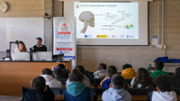 Escolars assistents a la xerrada La mgia de la intelligncia artificial generativa i els seus perills - Foto: A.Costa/UIB