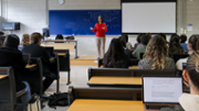 Estudiants de la Facultat de Dret de la UIB durant una classe - Foto: A.Costa/UIB