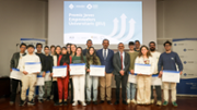Fotografia del grup amb els premiats dels Premis Joves Emprenedors Universitaris  | Foto: A.Costa/UIB