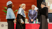El rector investeix el nou doctor | Foto: A.Costa/UIB
