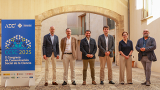 D'esquerra a dreta: Eduardo Maynau (Redeia), Gotzon Basterretxea (CSIC Illes Balears), Javier Bonet (Ayuntamiento de Palma), Vctor Homar (UIB), Rosa Capens (FECYT) i Javier Armentia (AEC2). - Foto: A.Costa/UIB